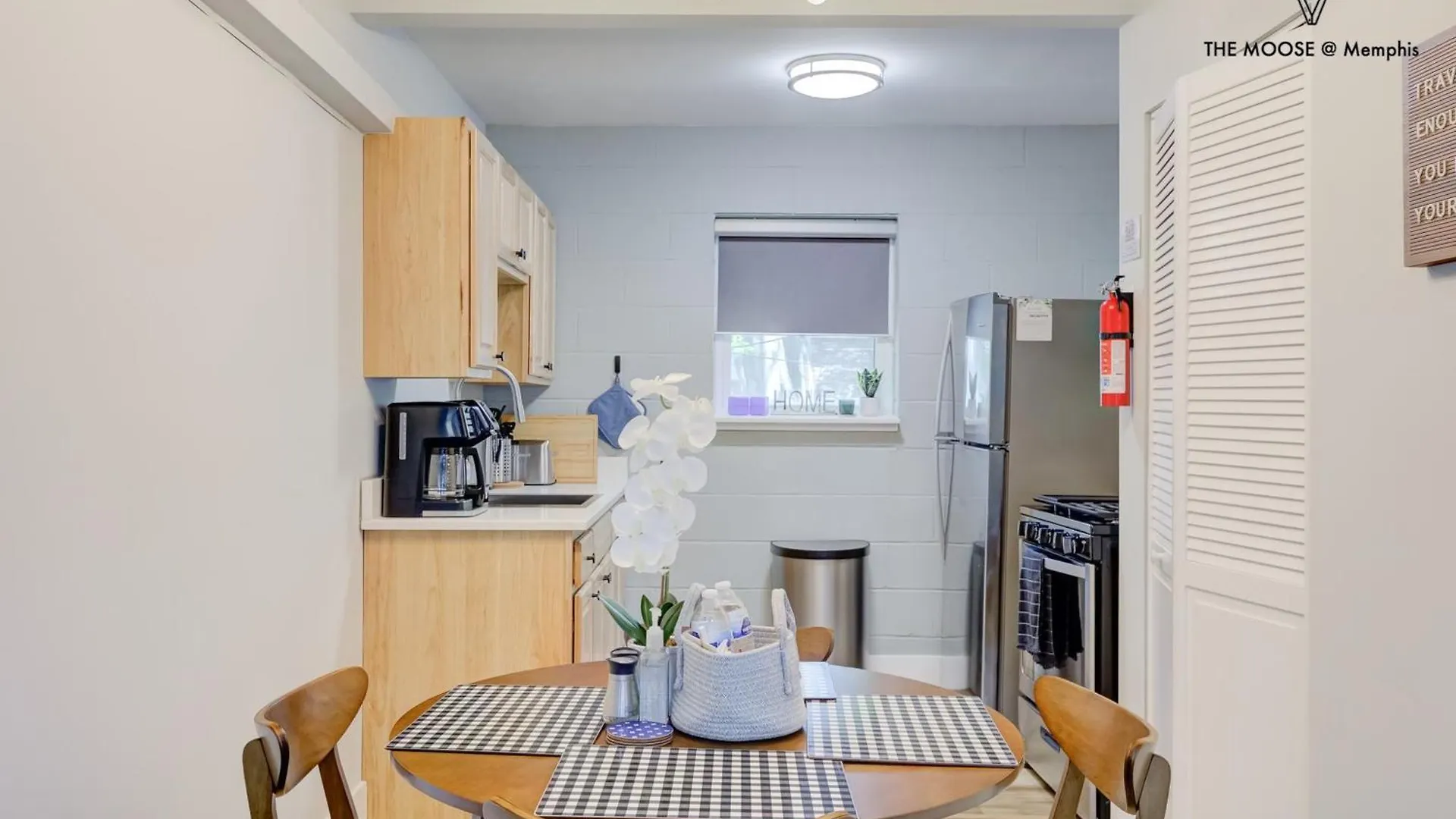 Apartament The Moose #11 - Luxe Modern Loft With King Bed, Free Parking & Wi-Fi Memphis 0*,